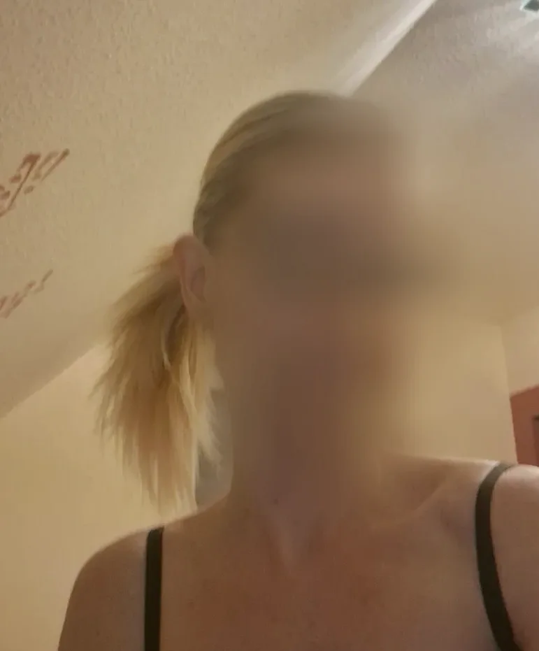 Linda, 28